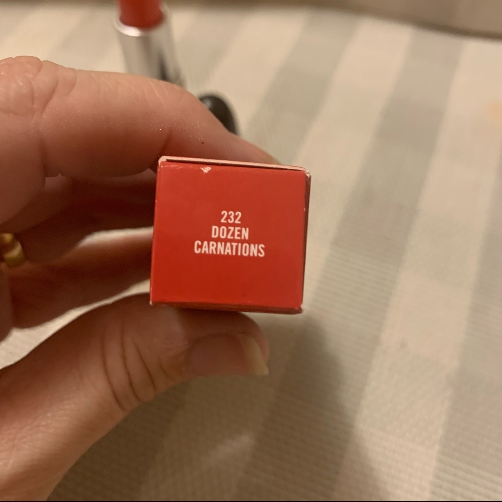 Mac lipstick Dozen Carnations - Picture 2 of 4